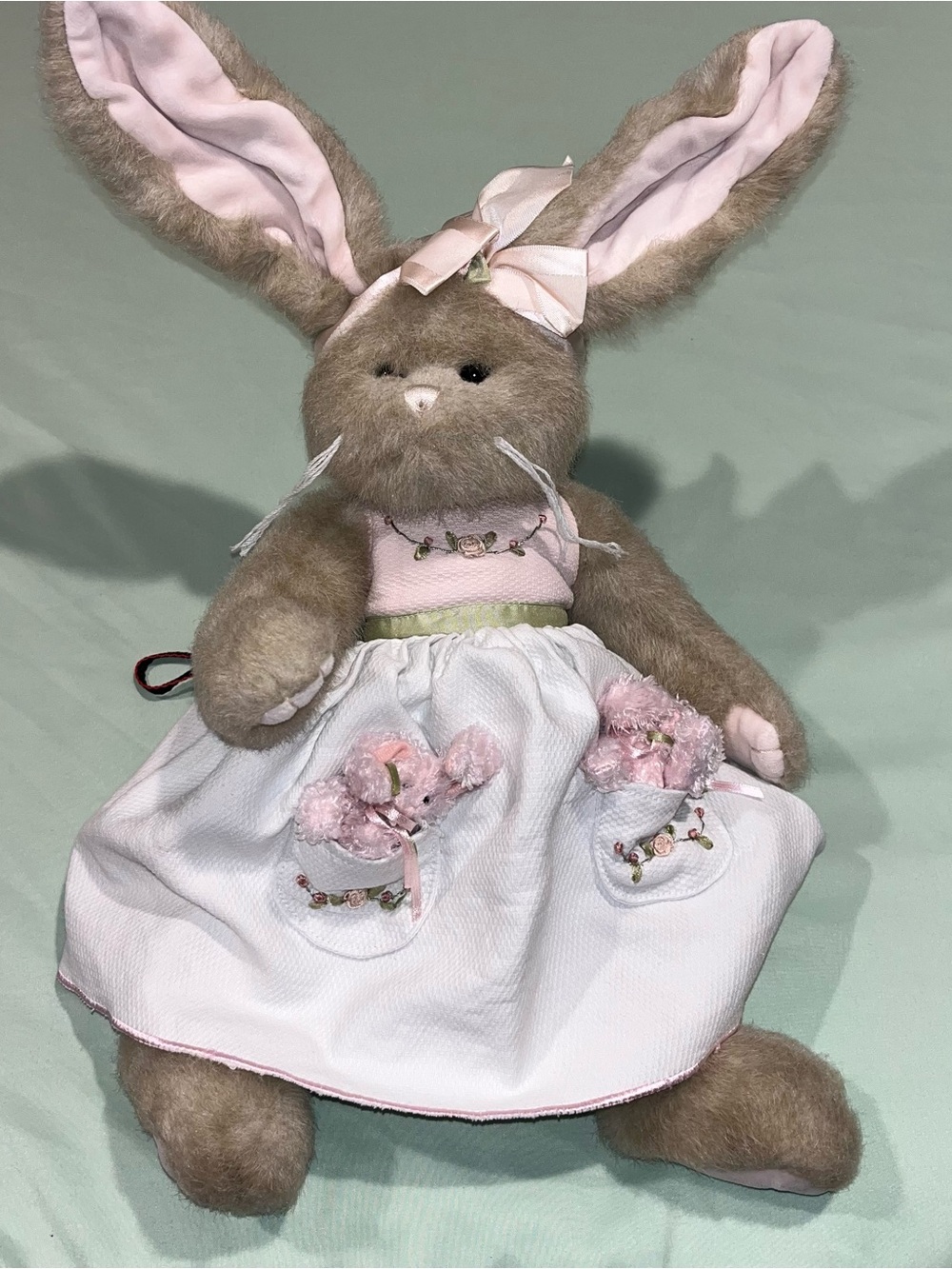 Bearington Collection "Peggy Pockets" Y2K Easter rabbit 20"